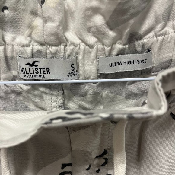 Hollister Paper Bag Pants White Camo - Picture 3 of 4